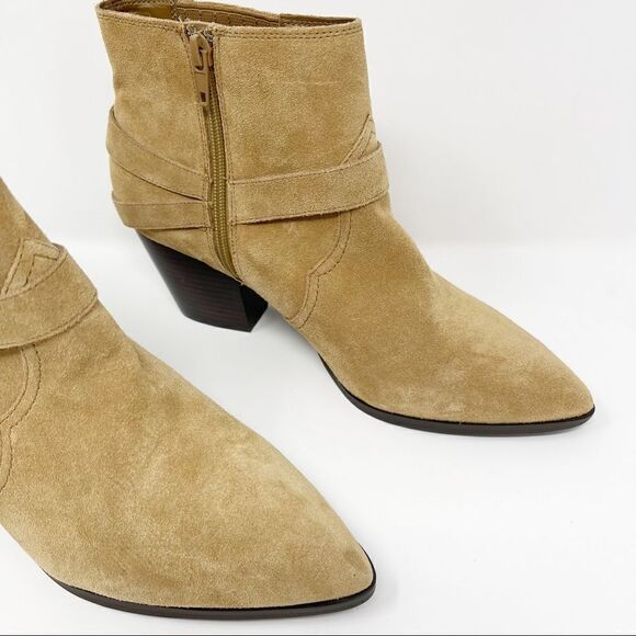 Bella Vita Suede Beige Western Booties 9 Wide - Picture 3 of 12